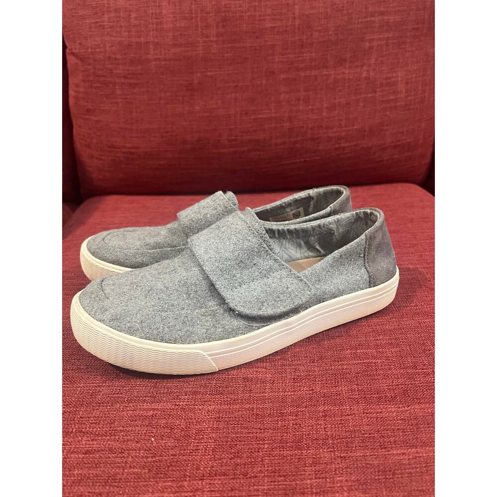 TOMS Altair Light Gray Wool Felt Slip On Sneaker Shoes‎ Size 8